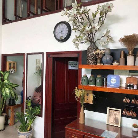 Spot On 883 Hachi Hostel ダナン市 エクステリア 写真